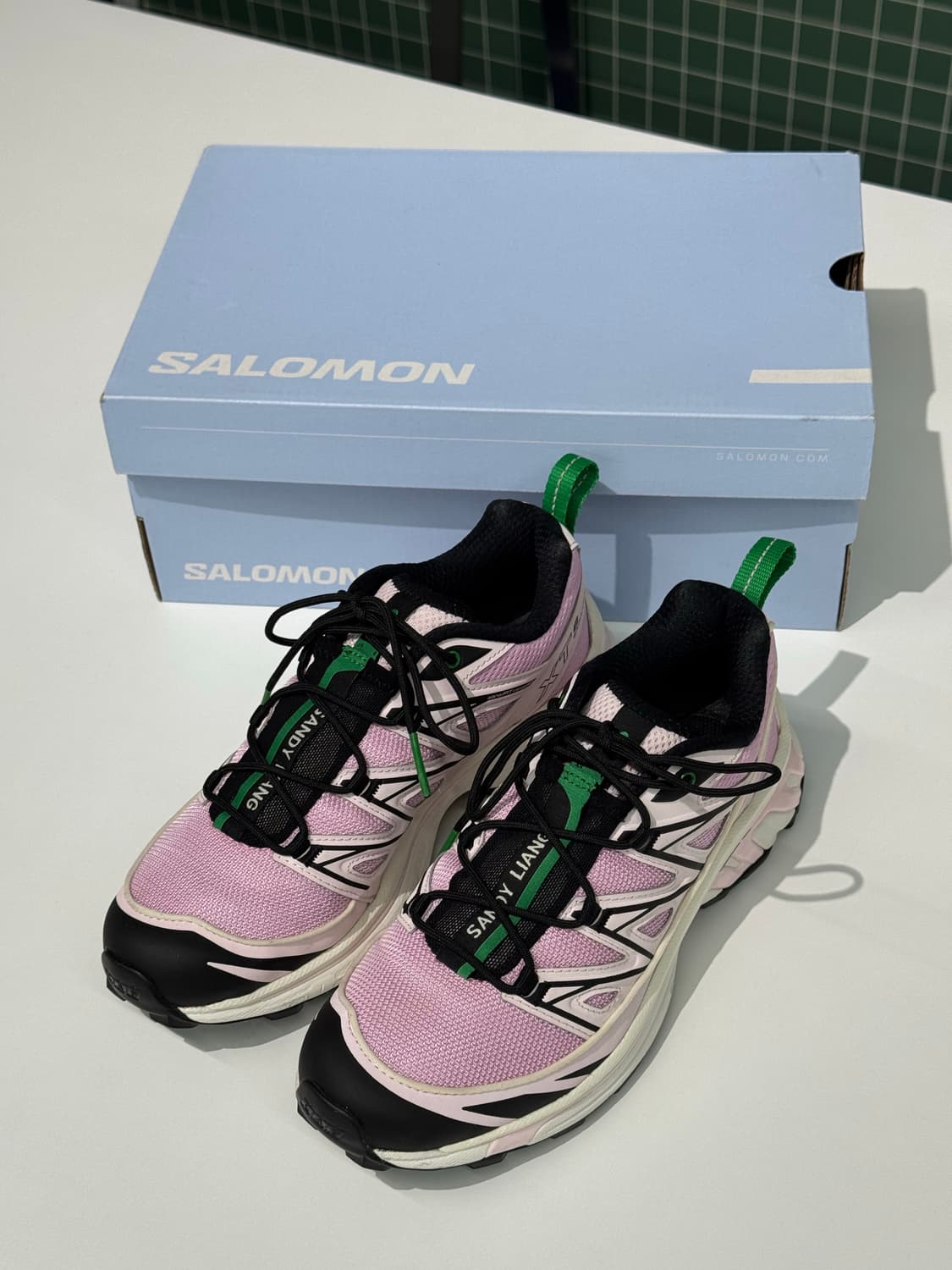 살로몬 X 샌디리앙 XT-6 익스펜스 크래들 핑크 상품이미지1
