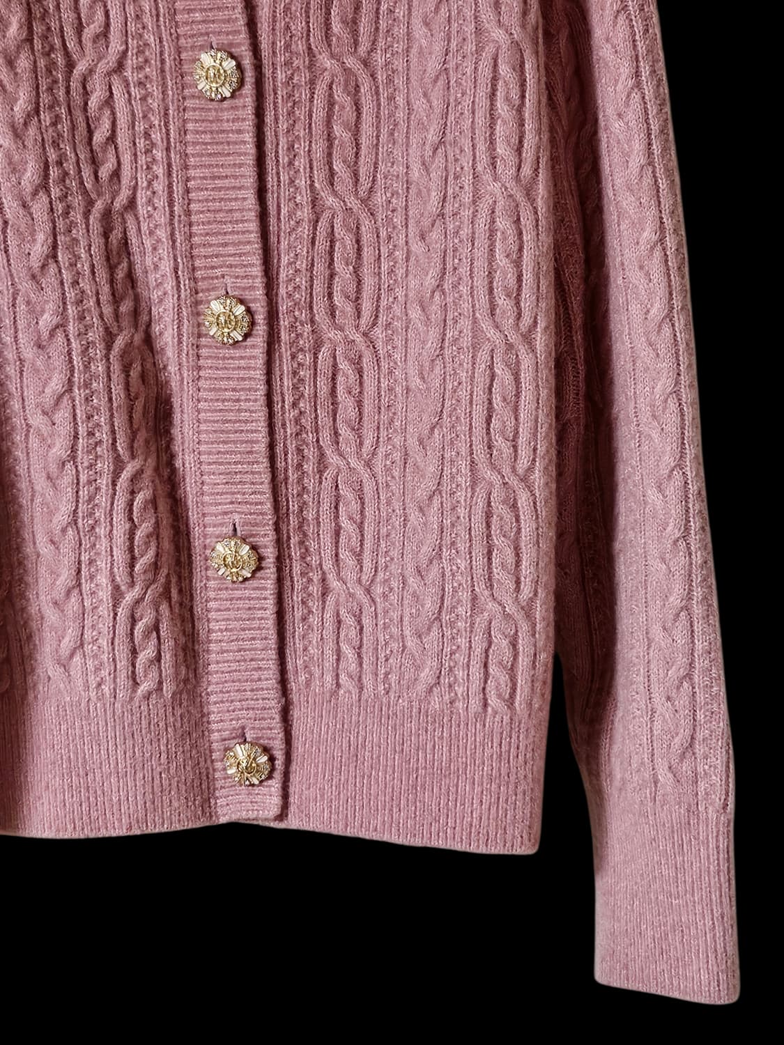 헤지스 울캐시미어 혼방/ 코럴 비즈장식 여성가디건 90/정가 33만원 상품이미지4