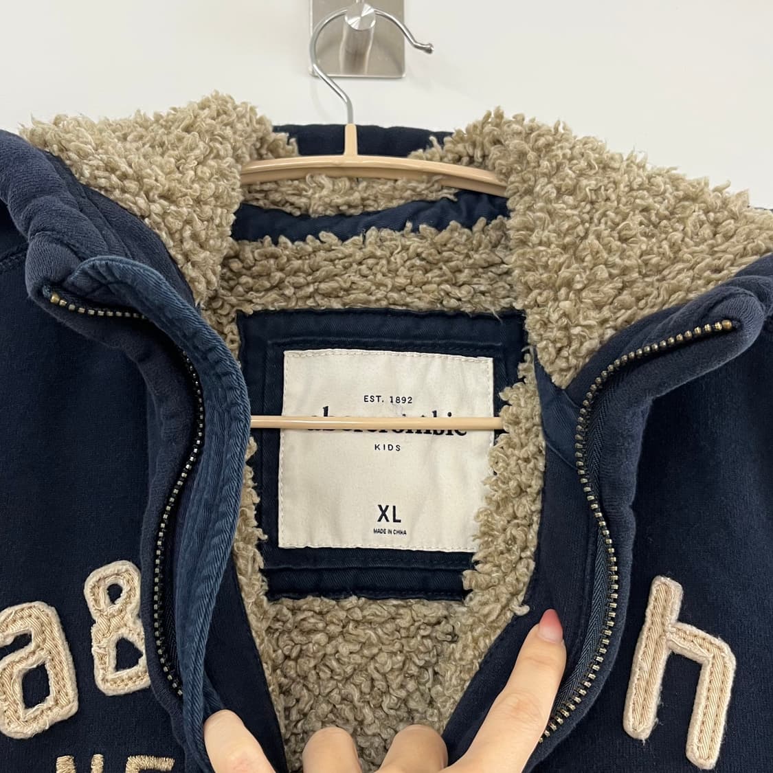 아베크롬비 양털안감 네이비 후드집업 상품이미지6