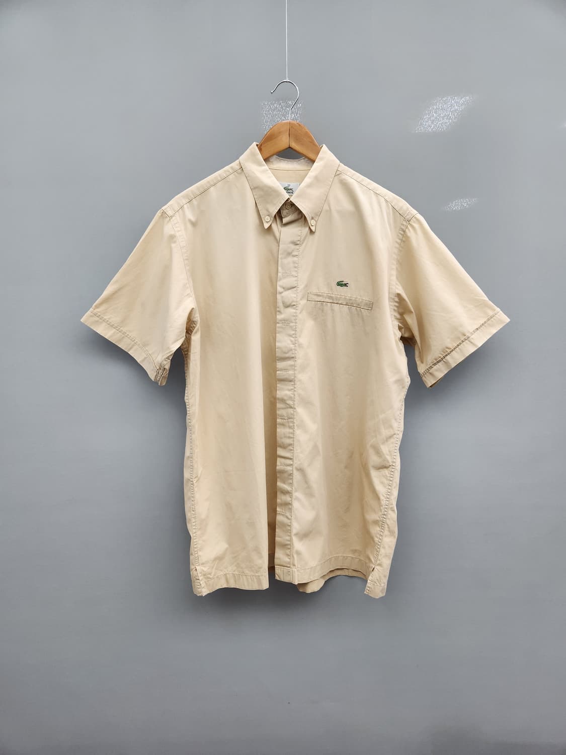라코스테 로고 베이지 히든 반팔 셔츠 상품이미지1