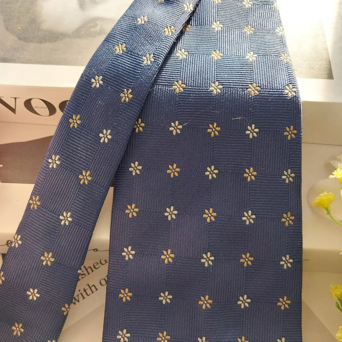 브룩스브라더스 실크 네이비 플라워 넥타이 9.9cm A+등급 K1389
 상품이미지3