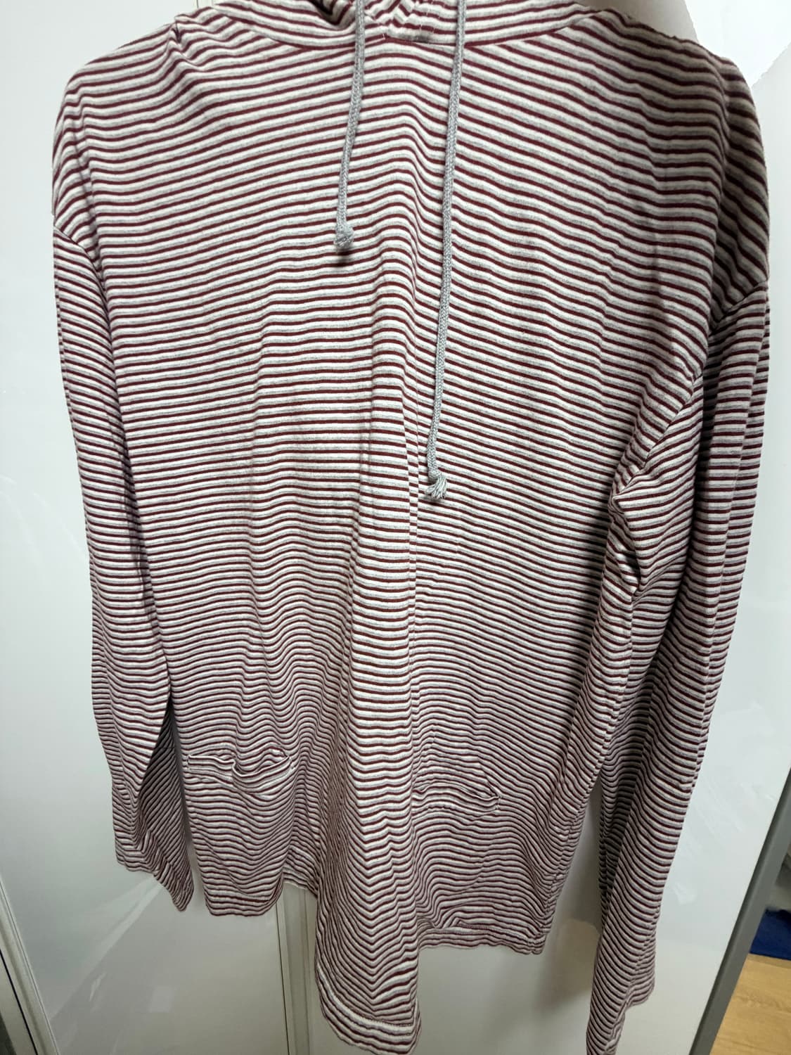 해칭룸 후드 롱슬리브 상품이미지1