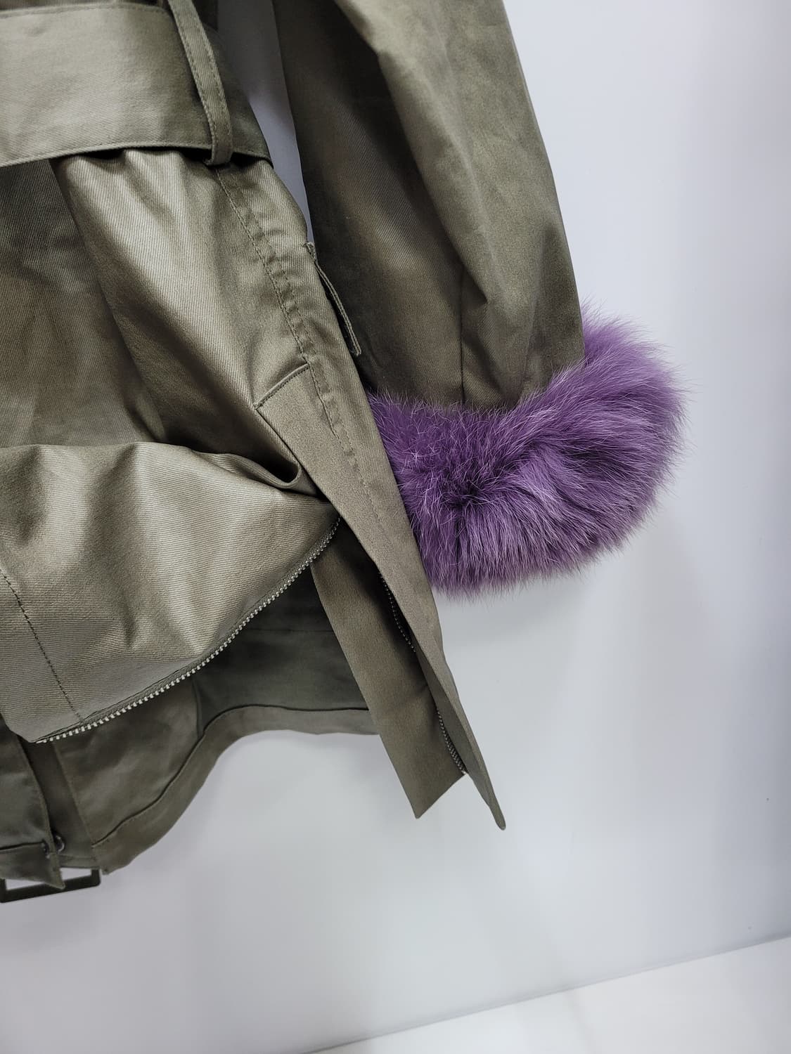 (새상품급) 안나수이 20FW 폭스퍼 벨티드 자켓 / 여 55 카키
 상품이미지6