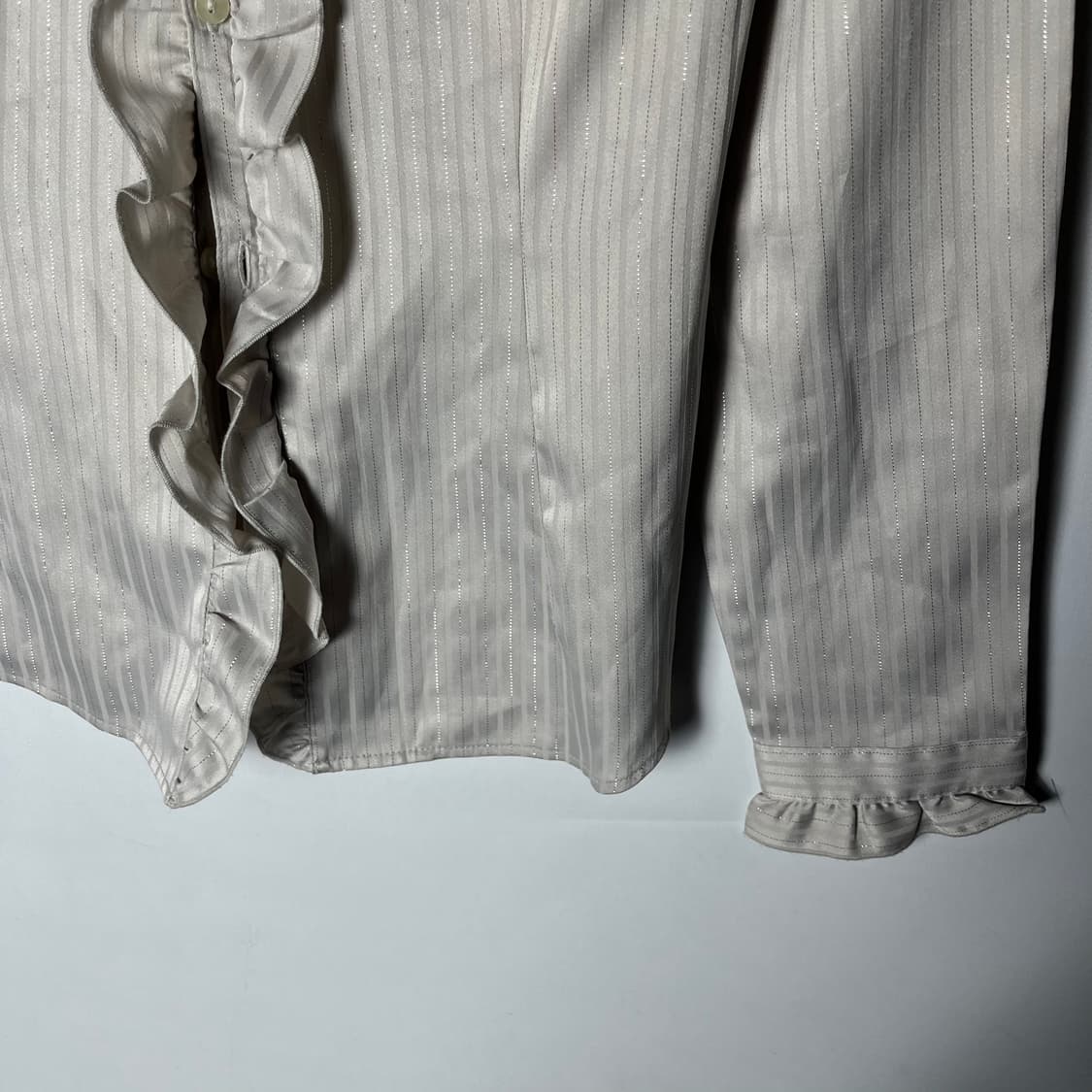 [Theoria] 세오리아 프릴 블라우스 상품이미지3