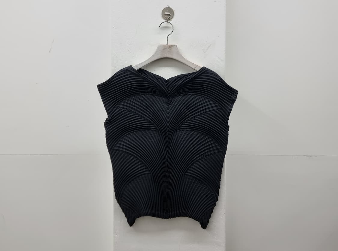 ISSEY MIYAKE 이세이미야케 상품이미지1