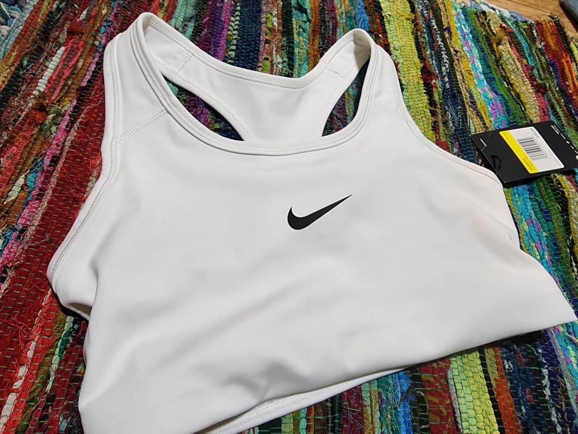 나이키 스우시 스포츠브라 2.0 s사이즈 상품이미지9