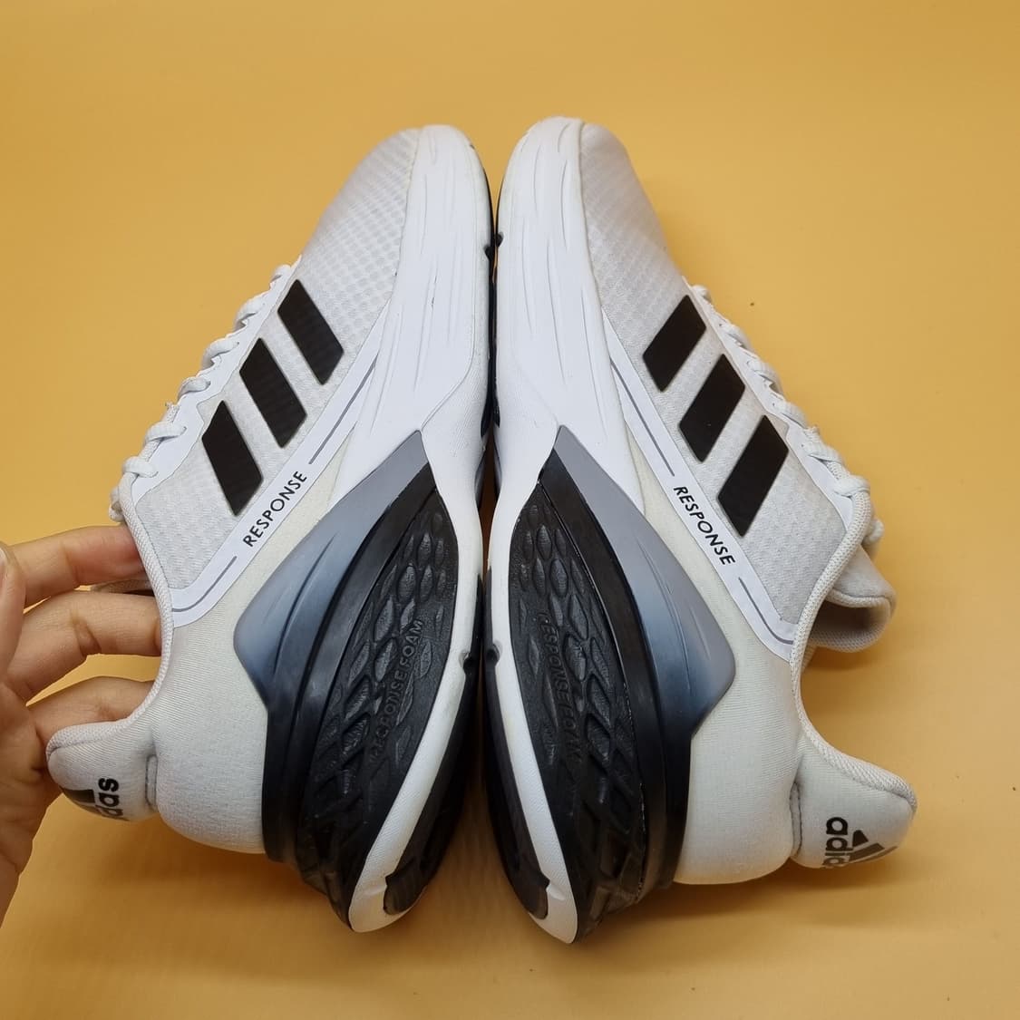 아디다스 리스폰스 운동화250. 상품이미지4
