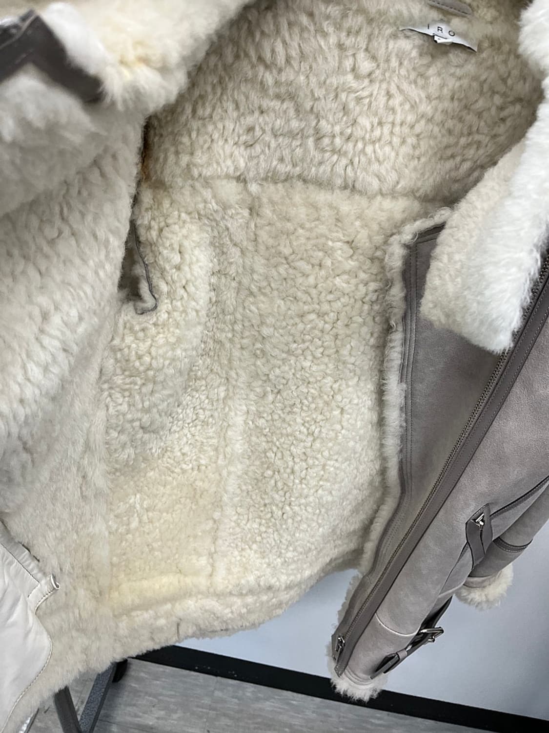 여) 이로 리얼가죽 무스탕  상품이미지9