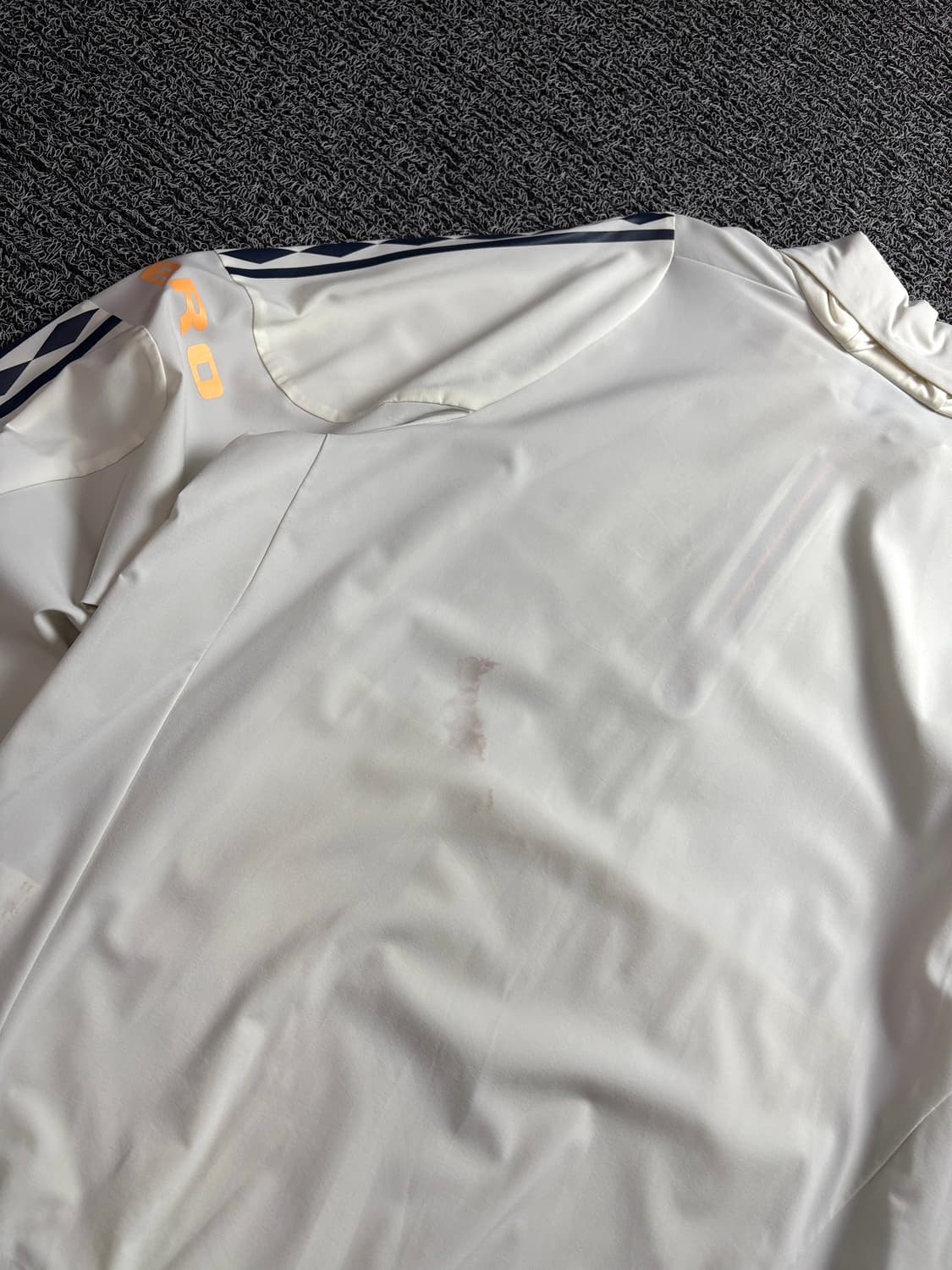 엄브로 빅로고 나일론 우븐 풀오버 아노락 웜업 2804 상품이미지7