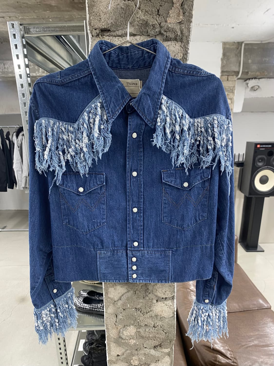 나나서카 크롭 프린지 데님 자켓 상품이미지3