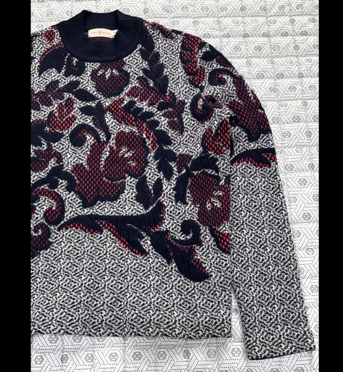 토리버치 플라워 패턴 스웨터 ~55 상품이미지4