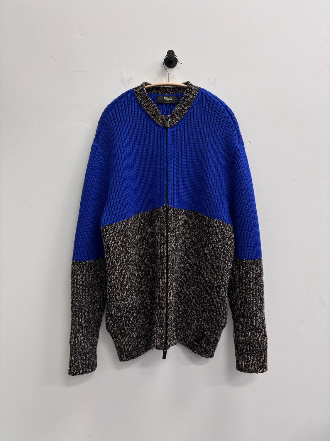 펜디(FENDI) 바이컬러 청키 니트 집업 가디건 상품이미지1