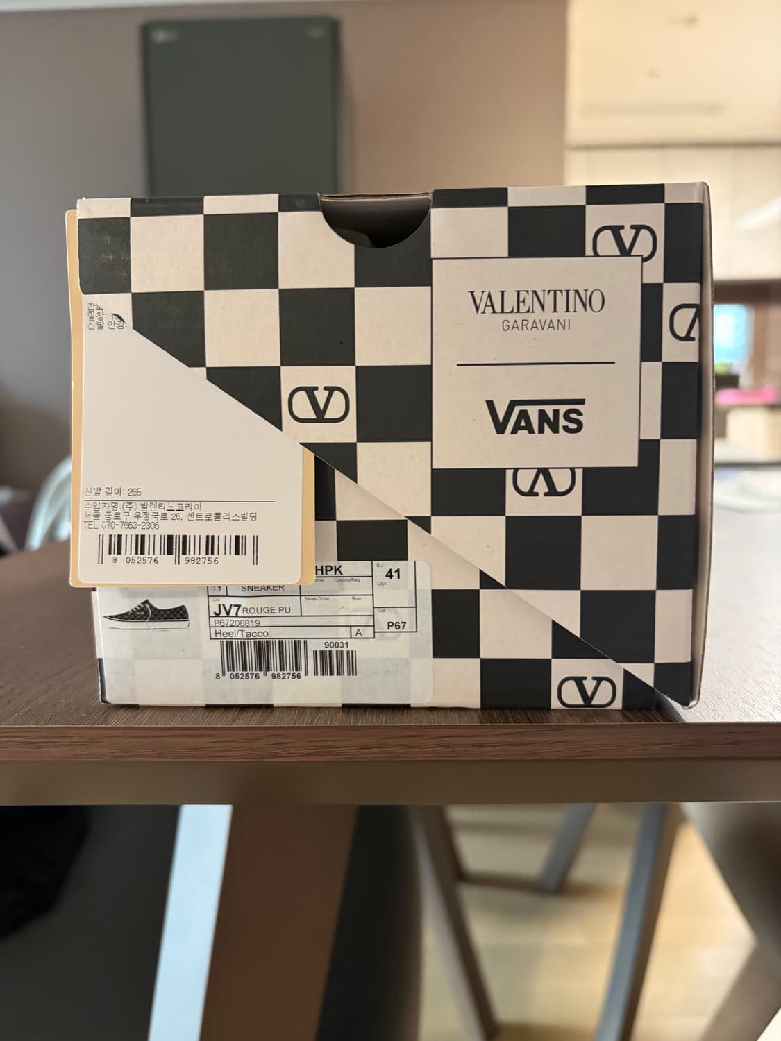 발렌티노 반스 브이로고 체커보드 스니커즈 상품이미지7