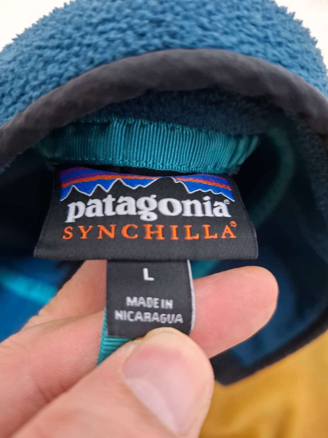 L 파타고니아 신칠라 플리스 블루/옐로우 상품이미지3