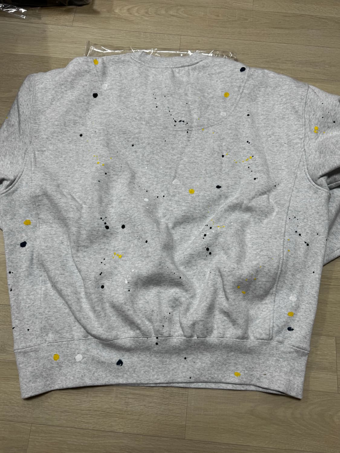 [M] 노앙 페인팅 맨투맨 상품이미지3