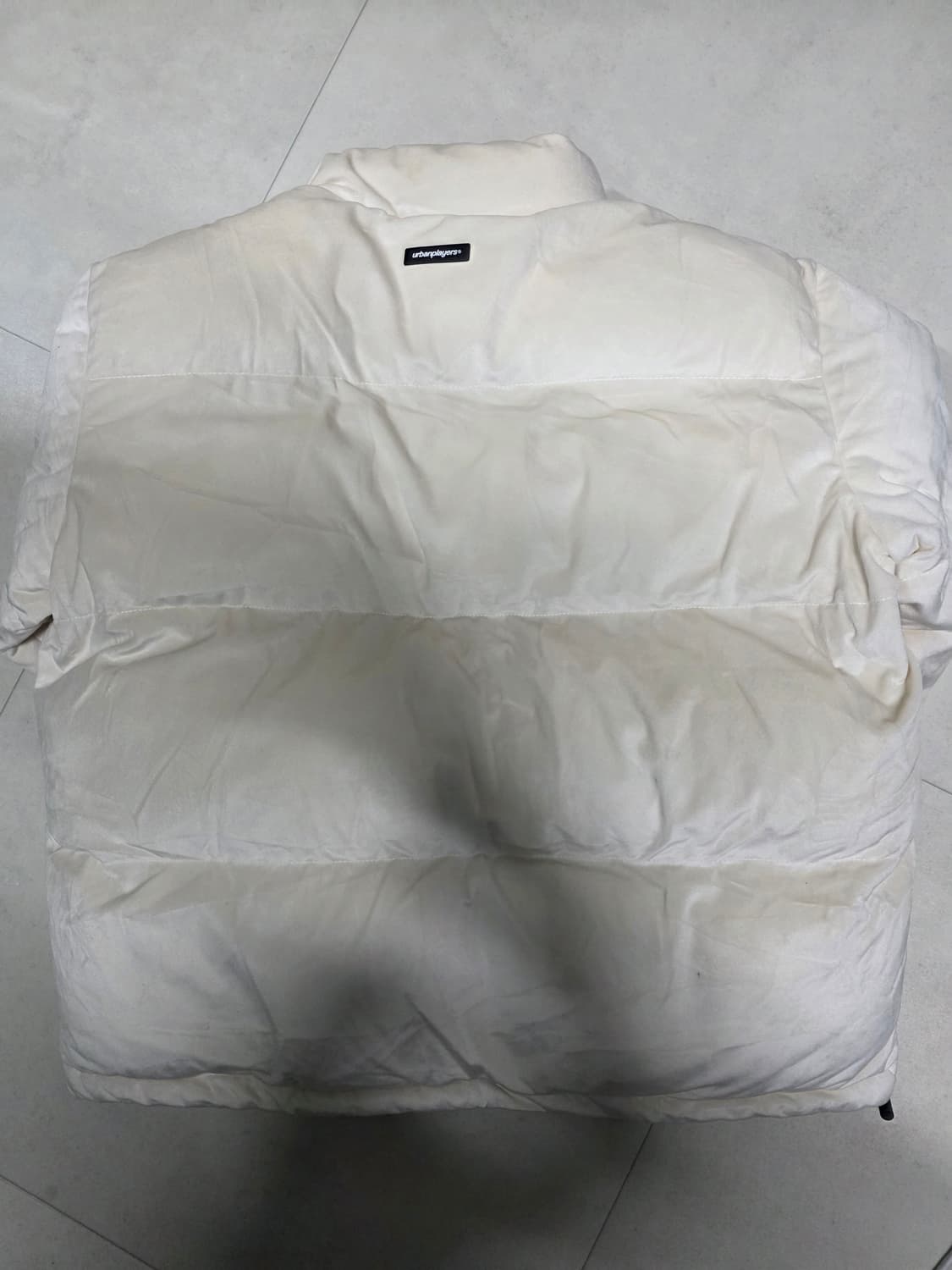 어반플레이어스 벨벳 패딩 아이보리 M사이즈 상품이미지3