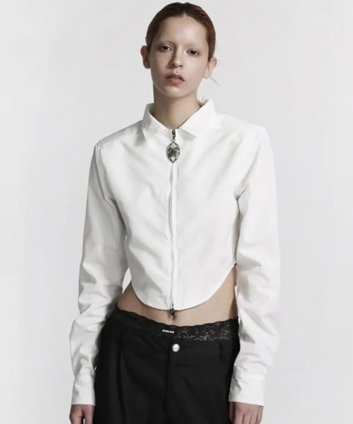 배드블러드(BADBLOOD) 엘립스 집업 크롭 셔츠 아이보리 상품이미지1