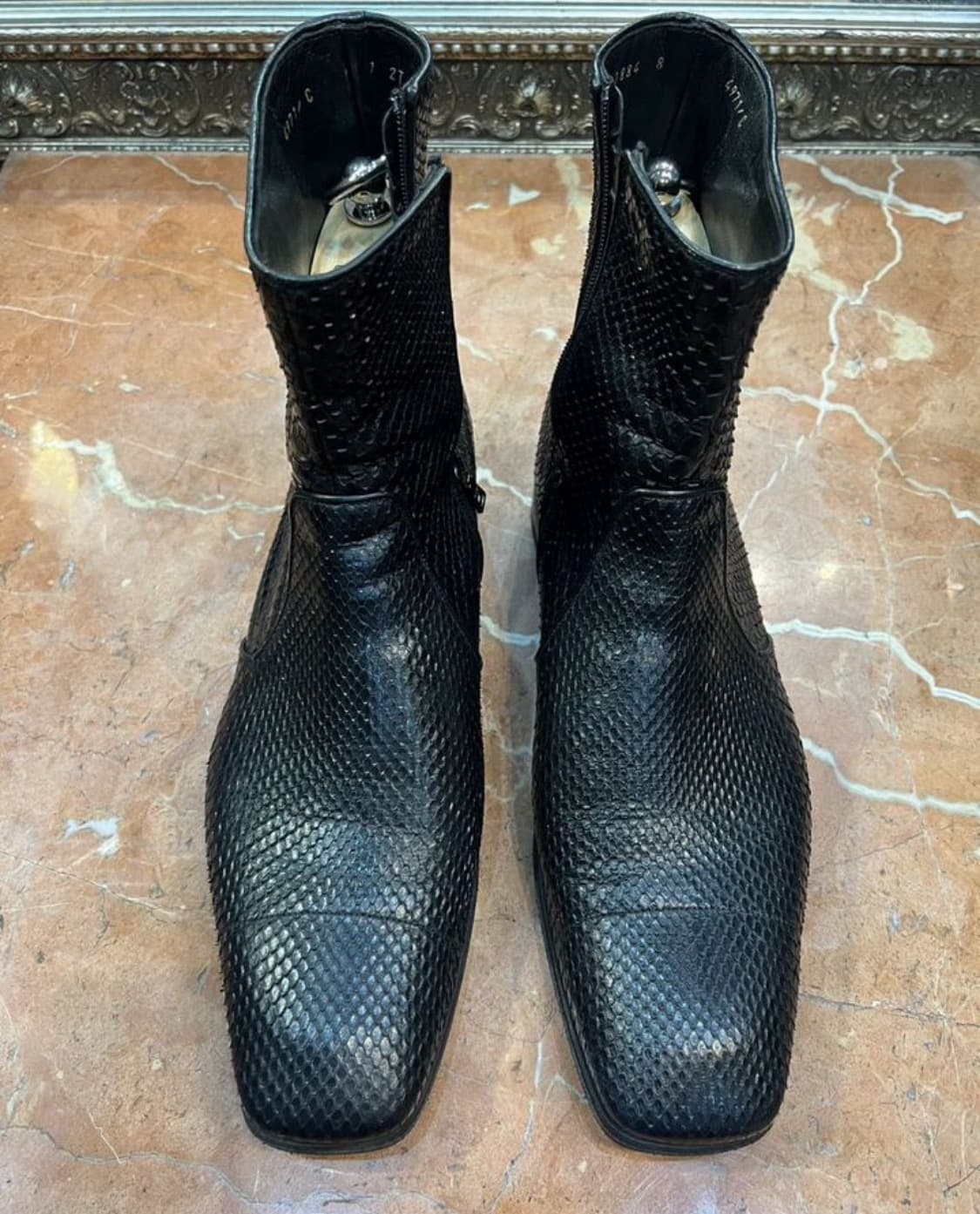 PRADA 프라다 사이드 집업 부츠(파이톤 스킨-뱀피)8 사이즈-해외발송 상품이미지1