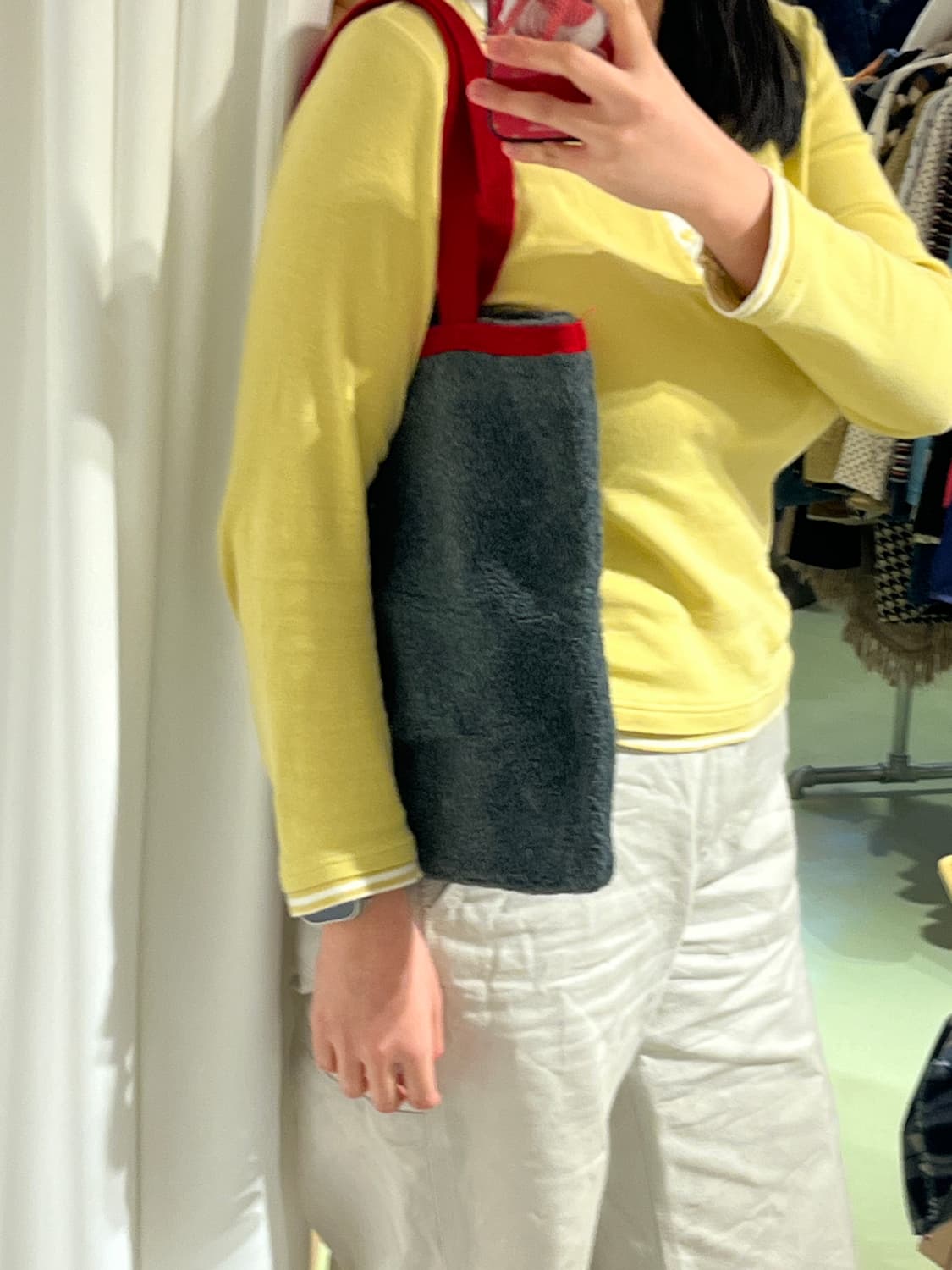 후리스재질 그레이 핸드백 ⭐️ 상품이미지8