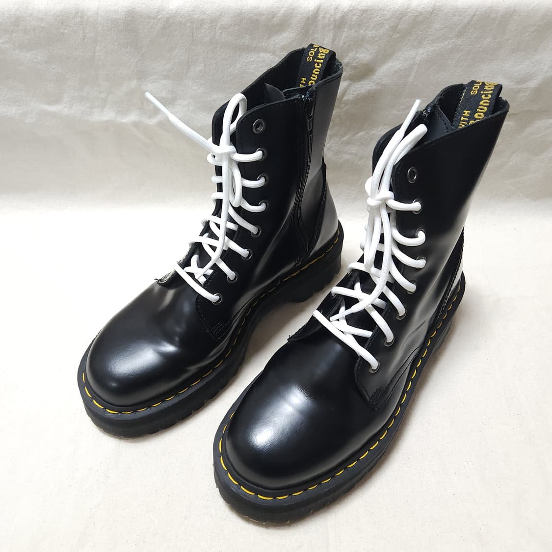 [8UK] 닥터마틴 제이든 8홀 부츠 블랙 (270~275) 상품이미지2