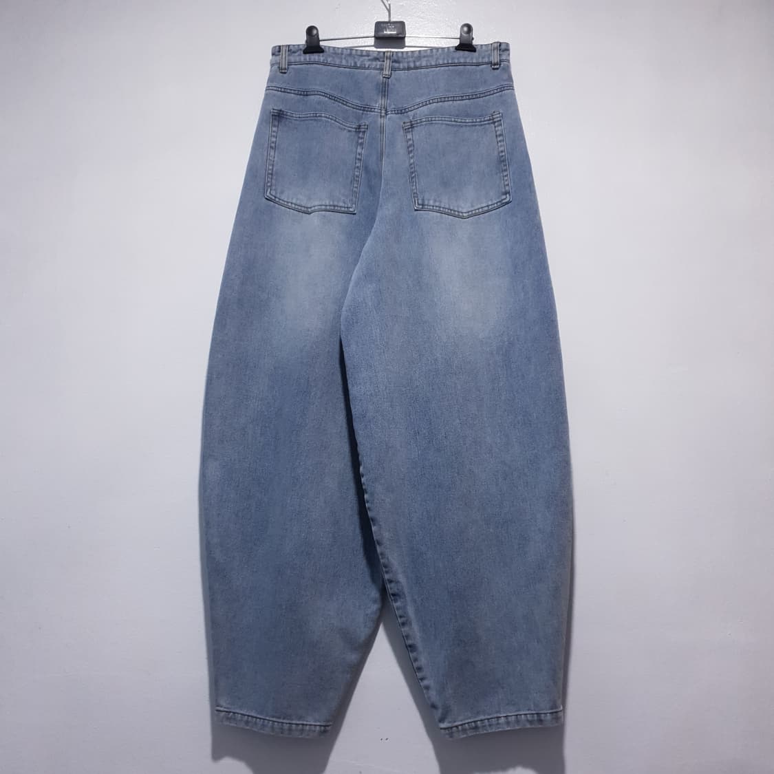 L) 낫포너드 엑스트라 와이드 볼룬 데님 팬츠 연청 상품이미지2