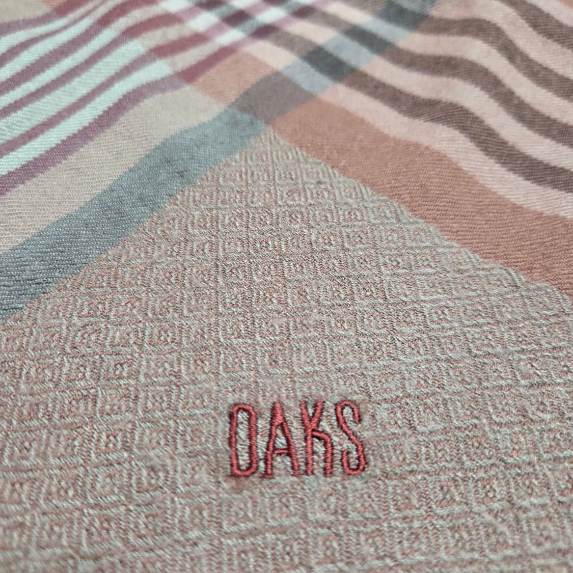 DAKS 닥스 체크 자카드 대형 숄 머플러 상품이미지2