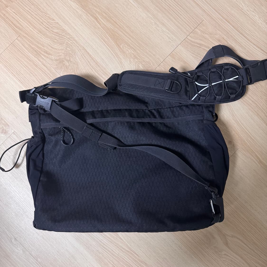 팔라스 코듀라 메신저백 상품이미지2