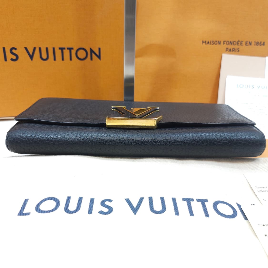 루이비통 카퓌신 월릿 장지갑 상품이미지2