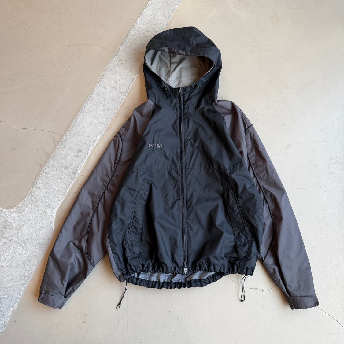 컬럼비아 아웃도어 윈드브레이커 상품이미지2