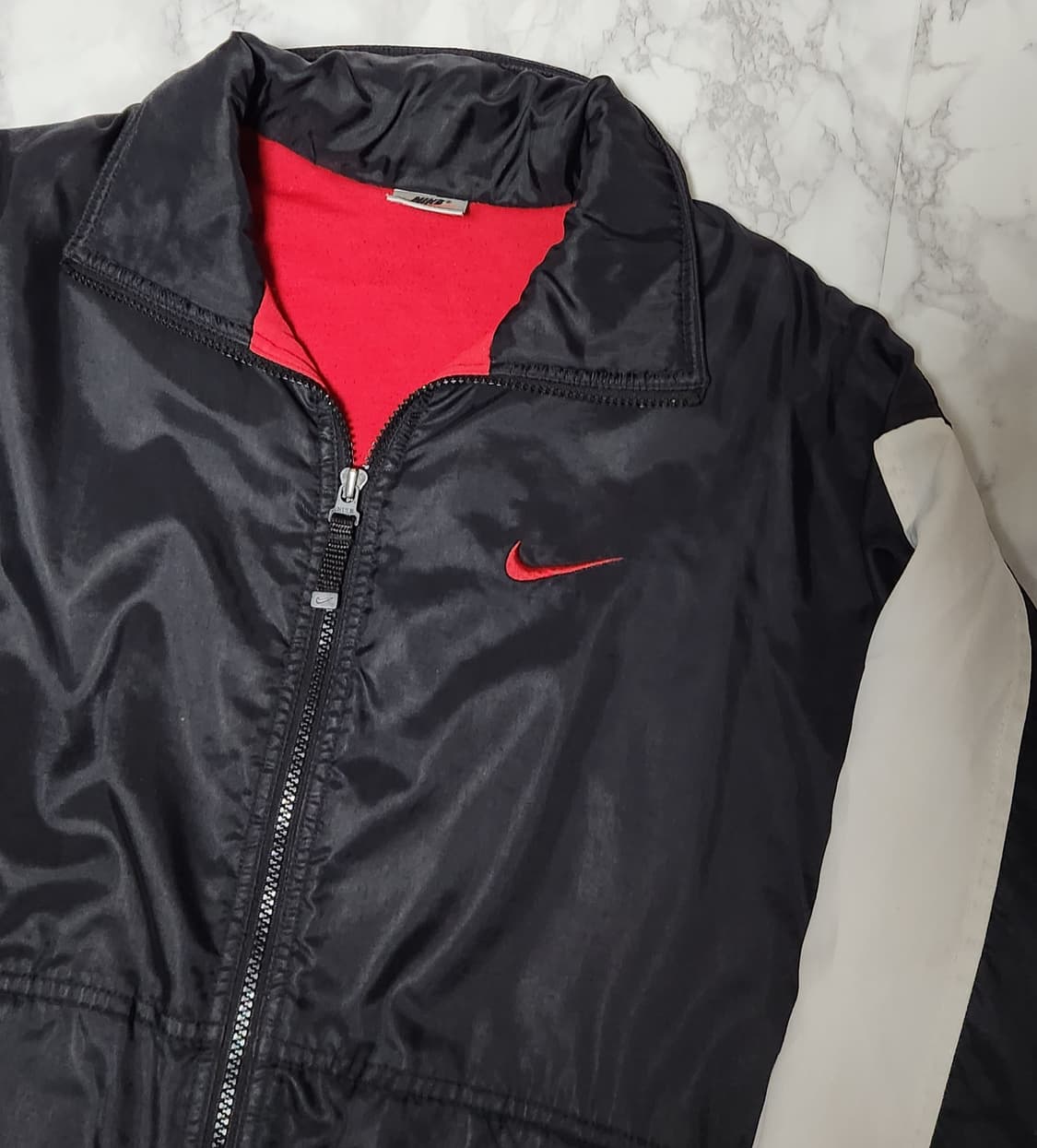 나이키 사이드라인 검흰 빅로고 올드스쿨 점퍼 자켓
 상품이미지4