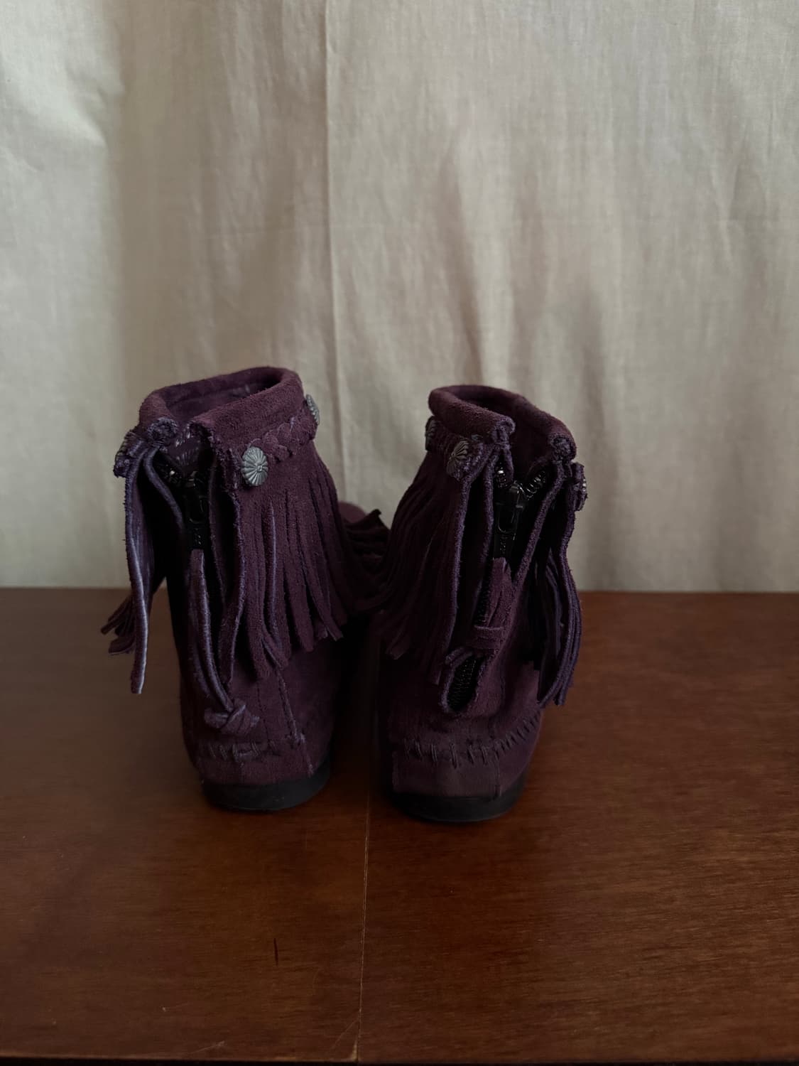 MINNETONKA fringe suede boots 상품이미지5