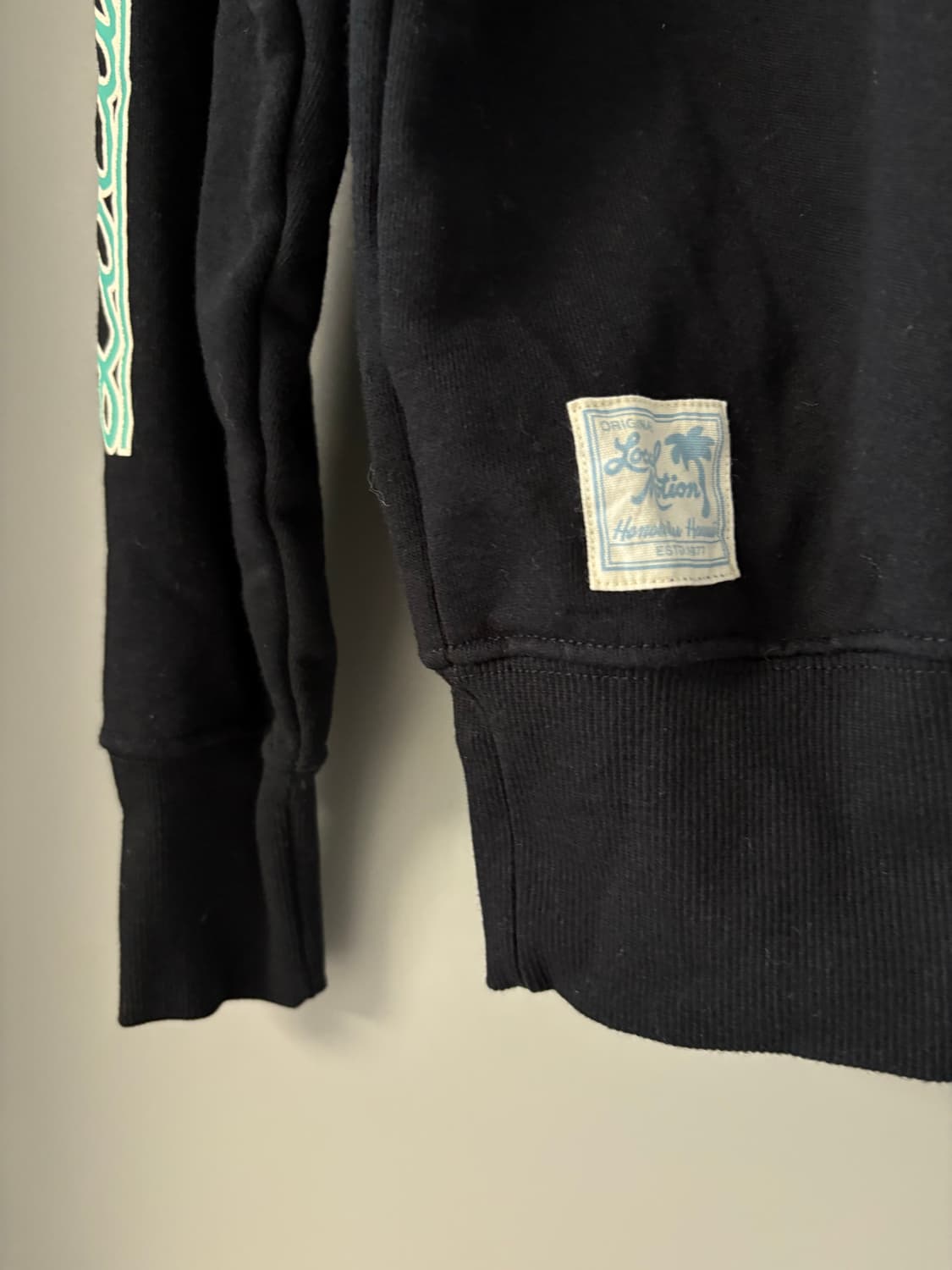 LOCAL MOTION black sweatshirt 상품이미지4