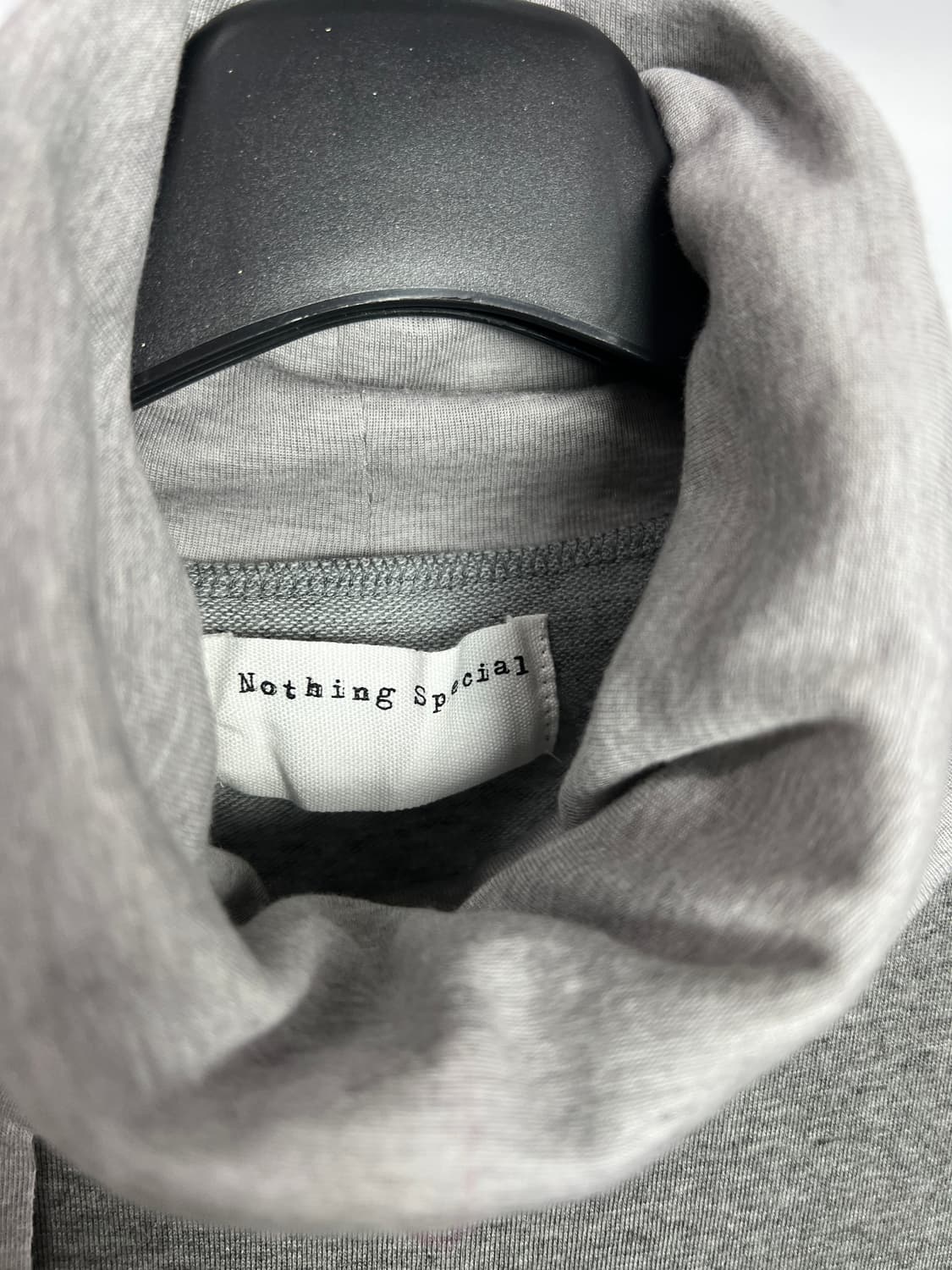 NOTHING SPECIAL 터틀넥 슬리브리스  상품이미지3