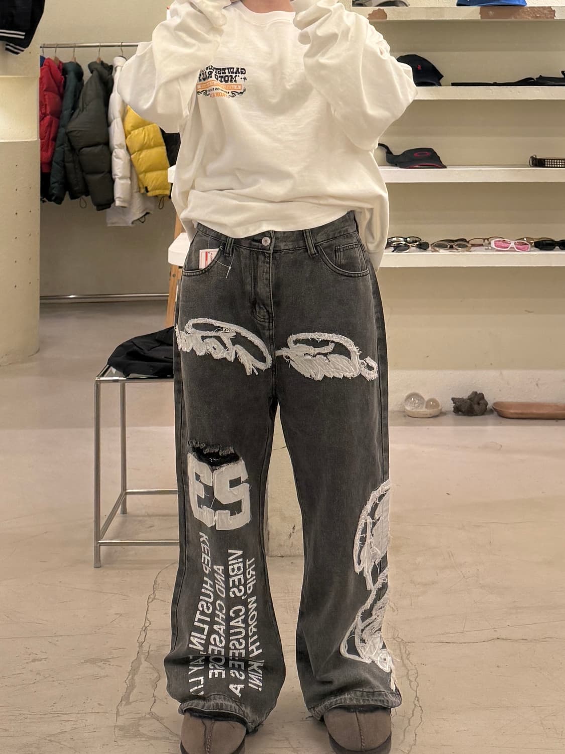 그래픽 패치 디스트로이드 데님 팬츠 U844 상품이미지1