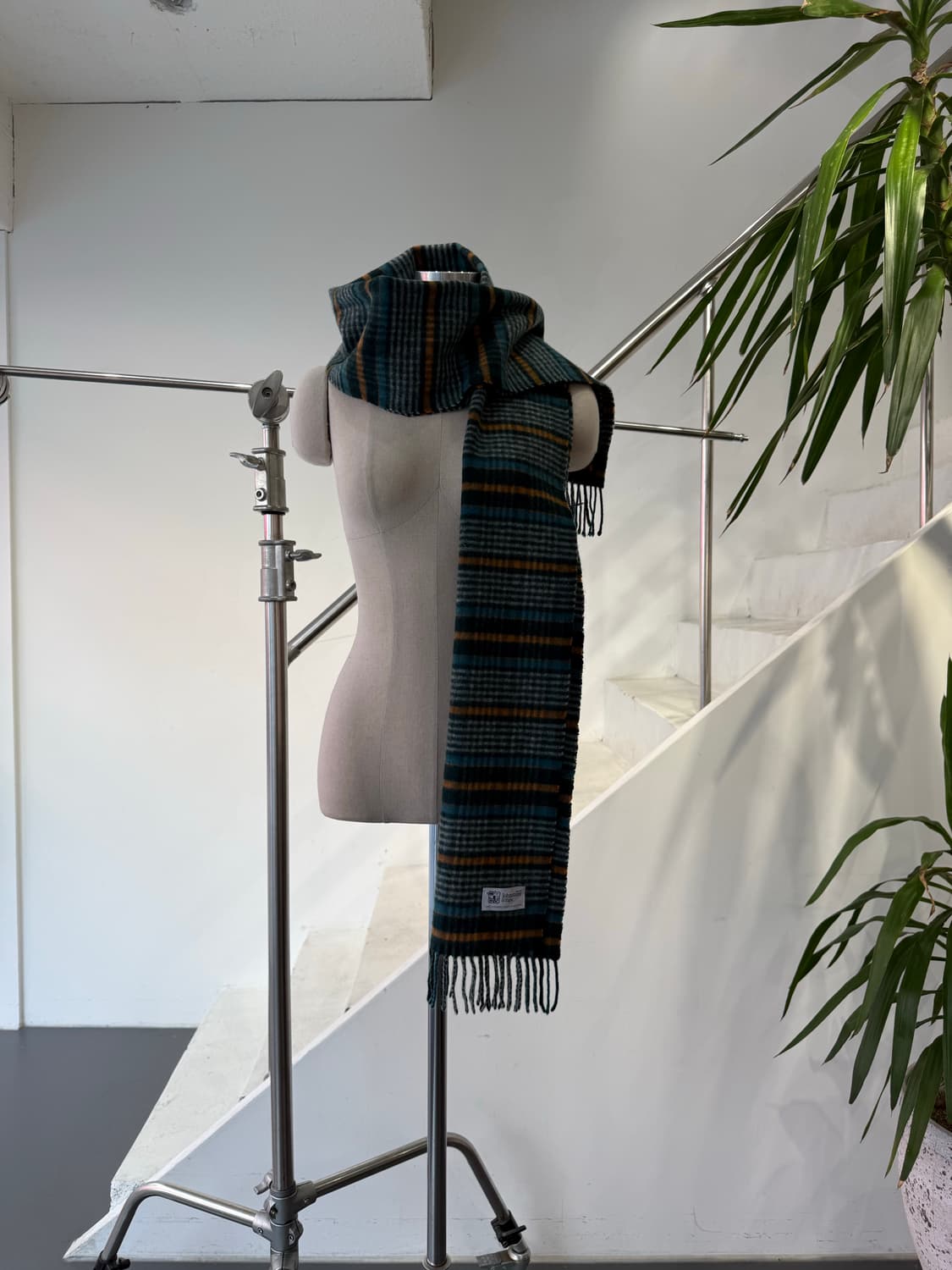 존스톤스 오브 엘긴 캐시미어 머플러 상품이미지2