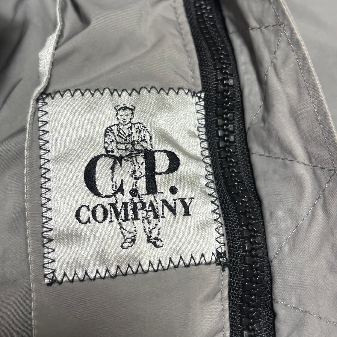 100 C.P. 컴퍼니 후드고글 그레이 바람막이 자켓 상품이미지8