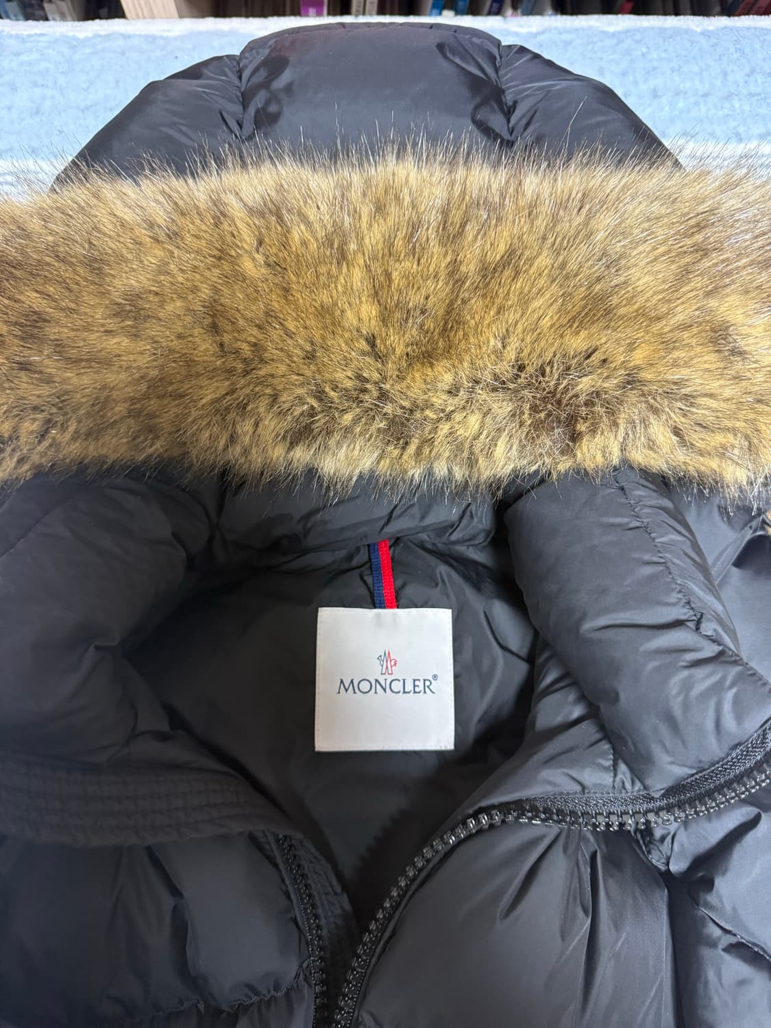 [크림판 구매내역보유,4사이즈] 22FW 몽클레어 마야프 패딩 상품이미지4