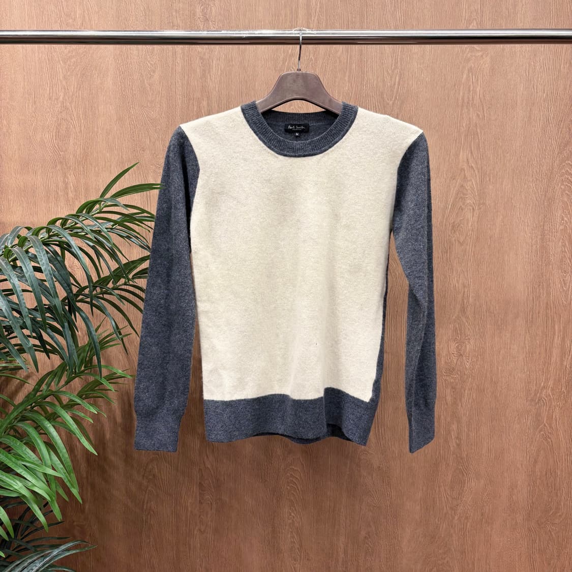 폴스미스 라운드넥 램스울 긴팔 니트 컬러블록 배색 디테일 아이보리 차콜 상품이미지1