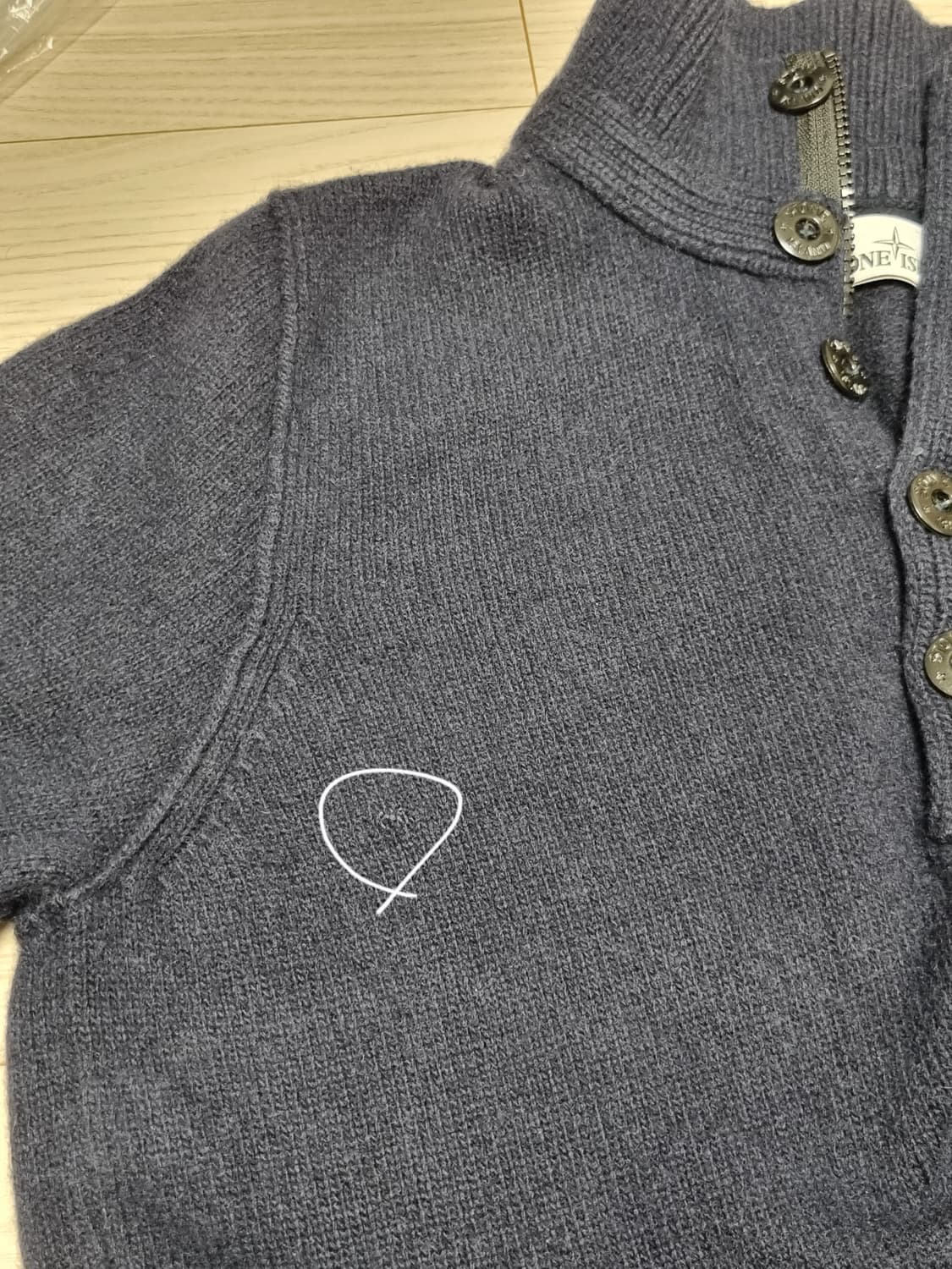 스톤아일랜드 니트 반집업 상품이미지6