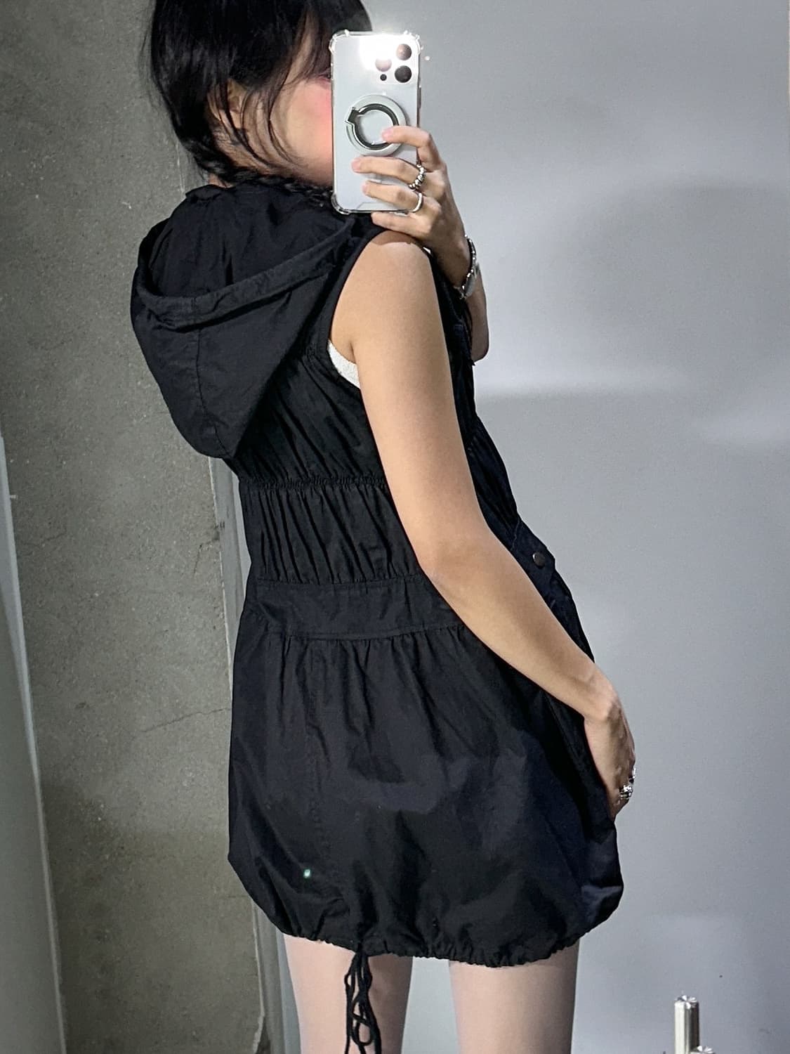 black shirring hood zip jacket 상품이미지4
