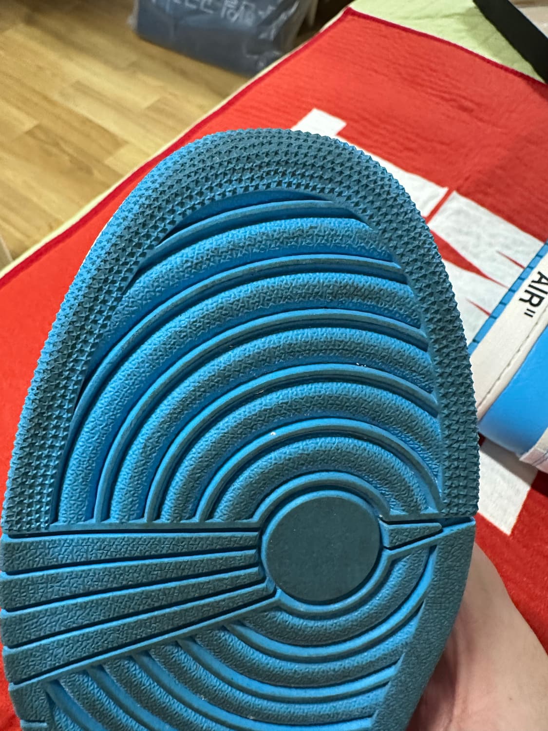 오프화이트 조던 1 unc 310사이즈 상품이미지10