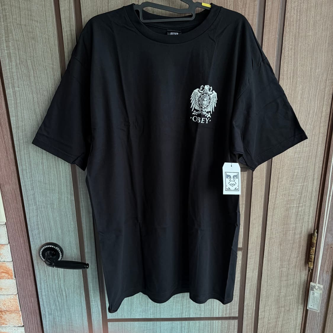새상품(L)오베이 브로큰이글 로고 반팔티셔츠 블랙 상품이미지1
