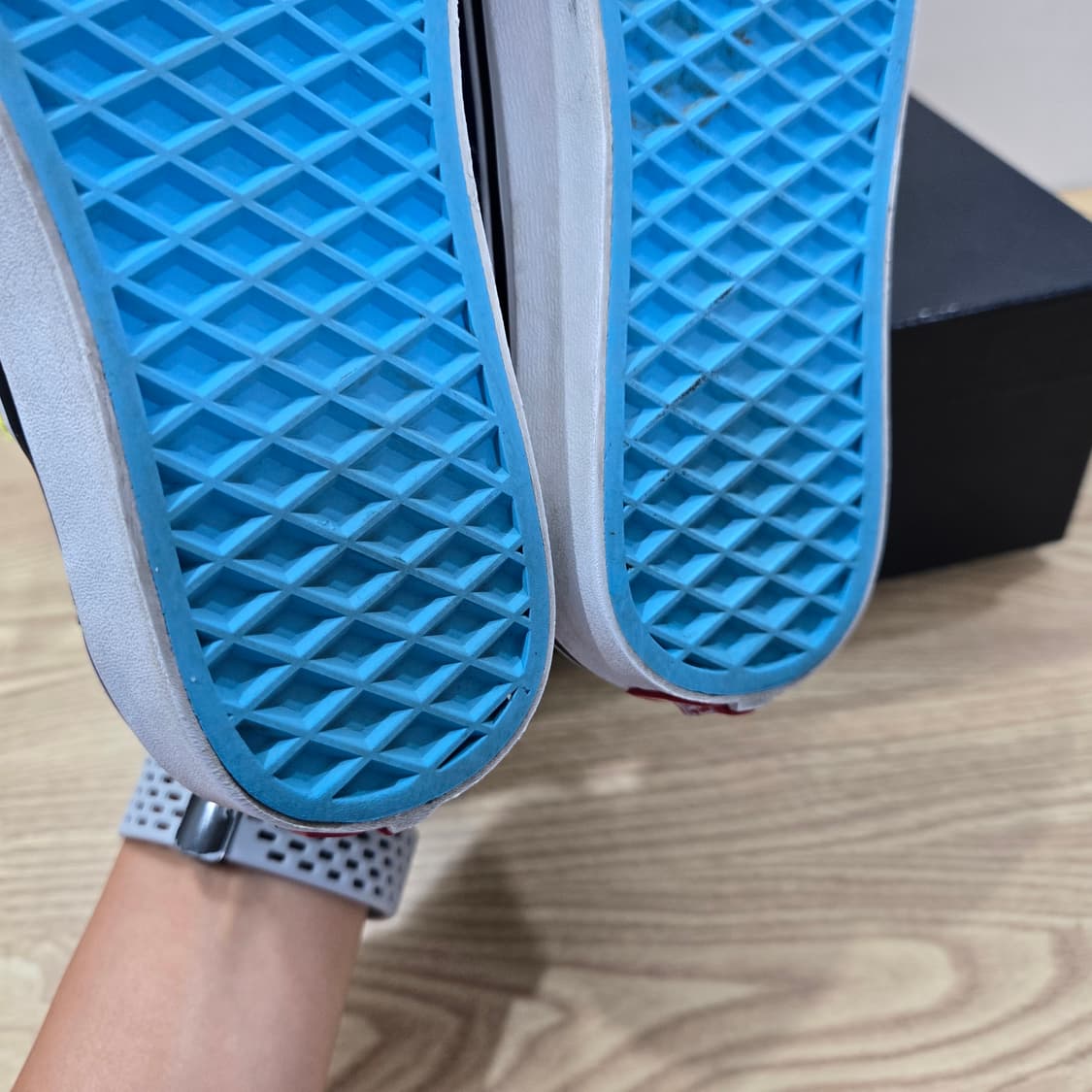 240 반스 올드스쿨 x 스펀지밥  상품이미지8