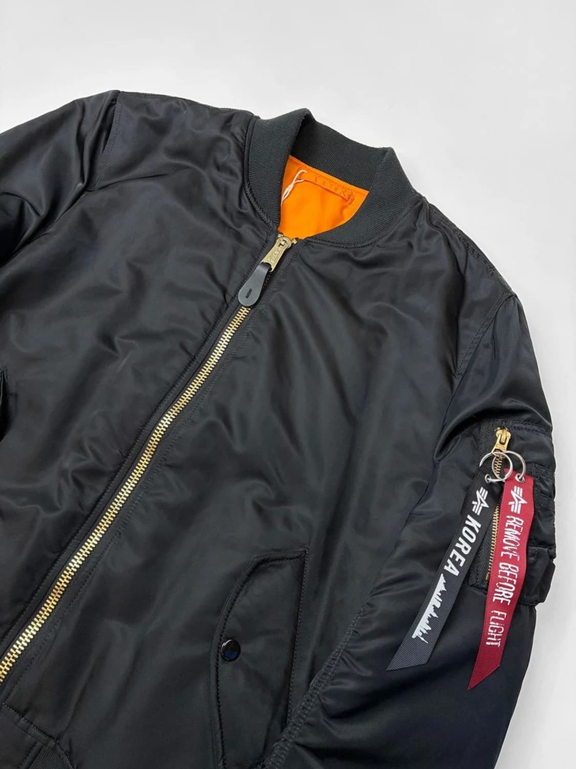 알파 인더스트리 MA-1 플라이트 재킷 PN5516 상품이미지2