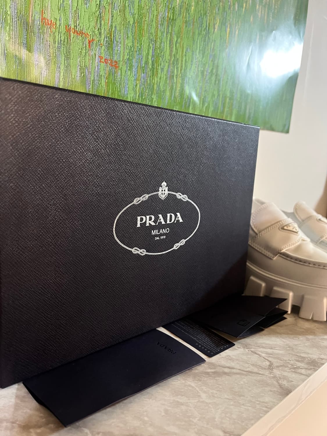 프라다 모놀리스 브러시드 로퍼 화이트 풀박스 상품이미지3