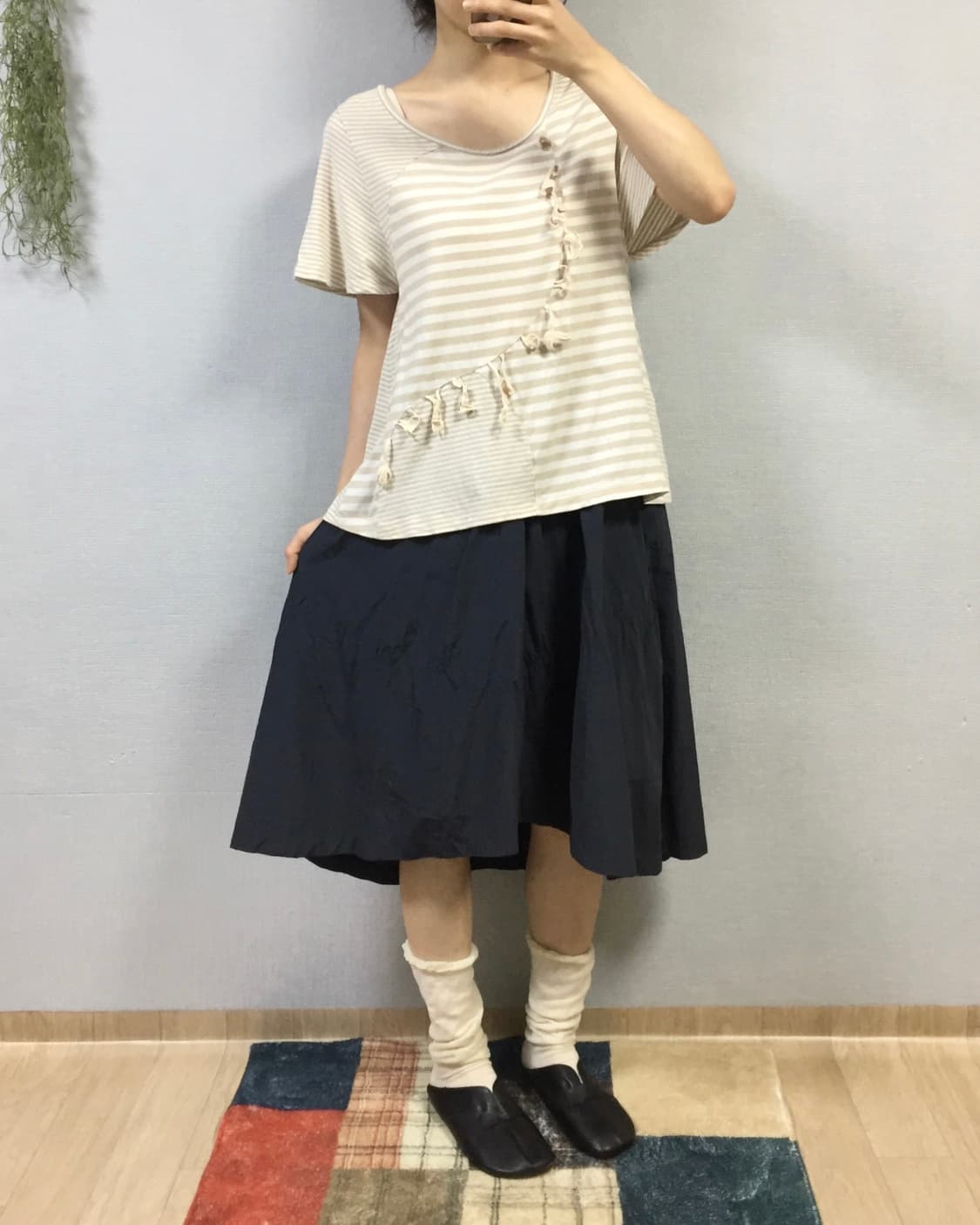 Japanese vintage unbalance skirt (navy) 상품이미지1