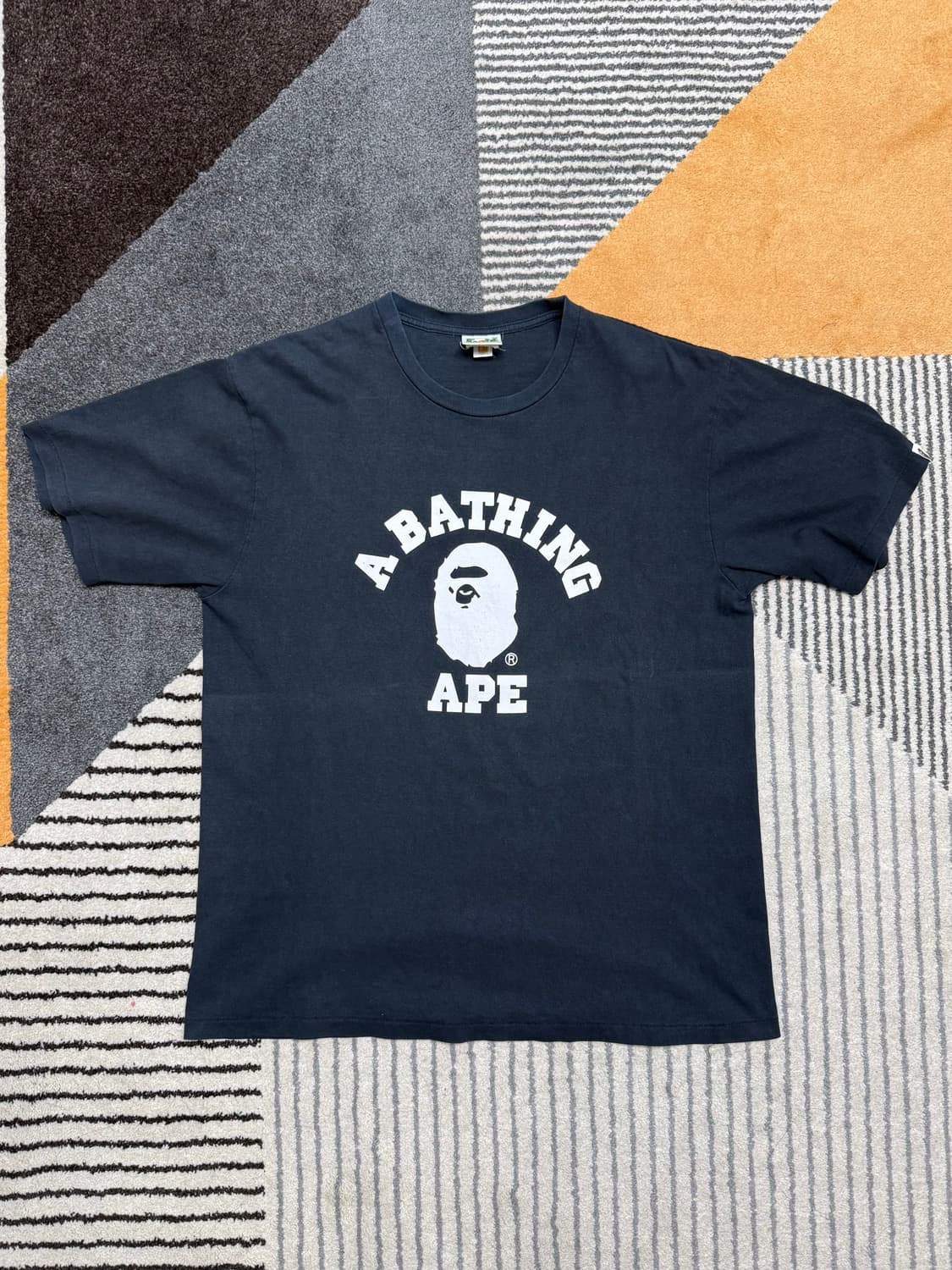 [2XL] 베이프 컬리지 로고 블랙 티셔츠 상품이미지1