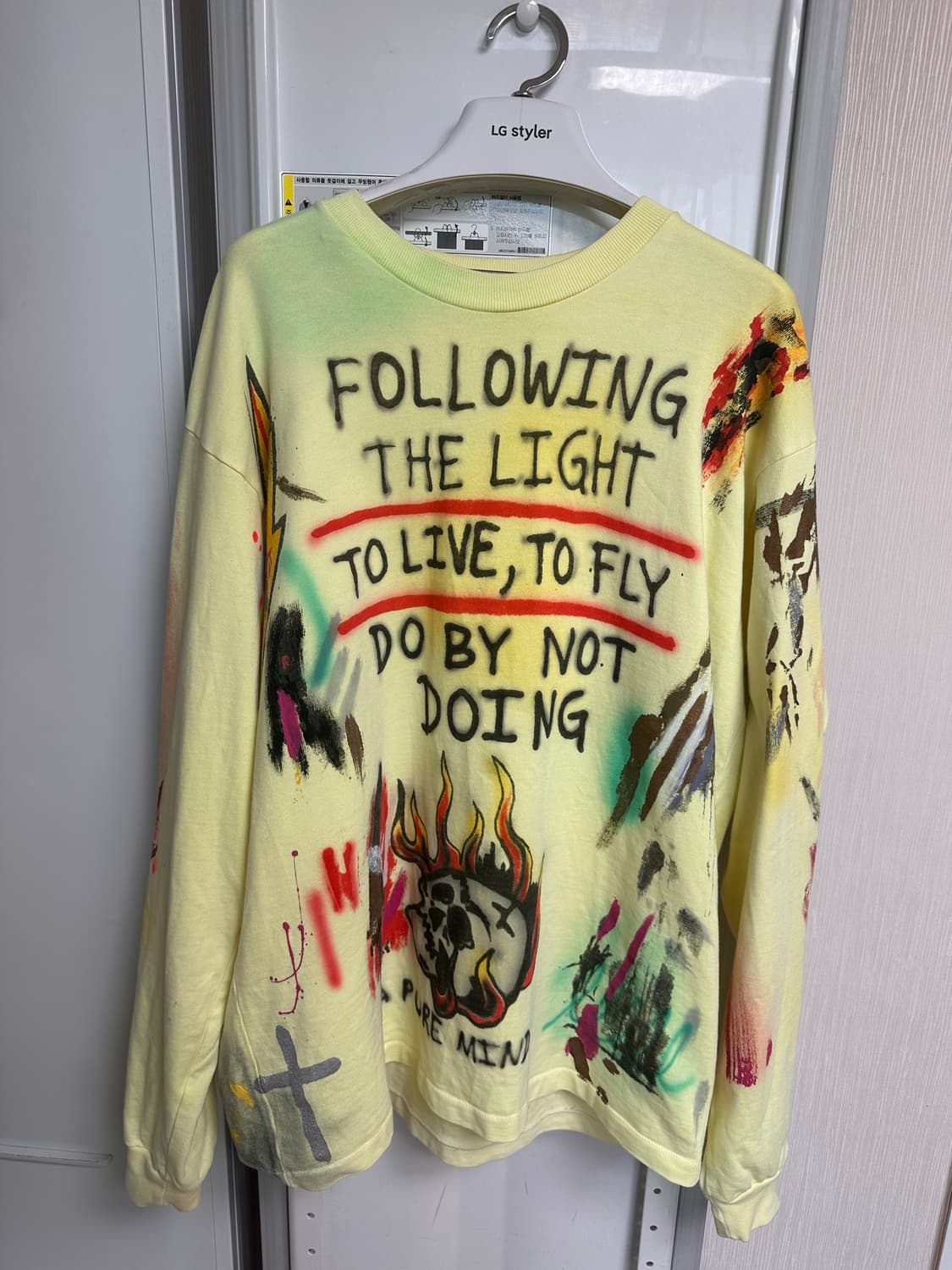 칸예 웨스트 X wes lang ye 머천 롱슬리브 상품이미지1