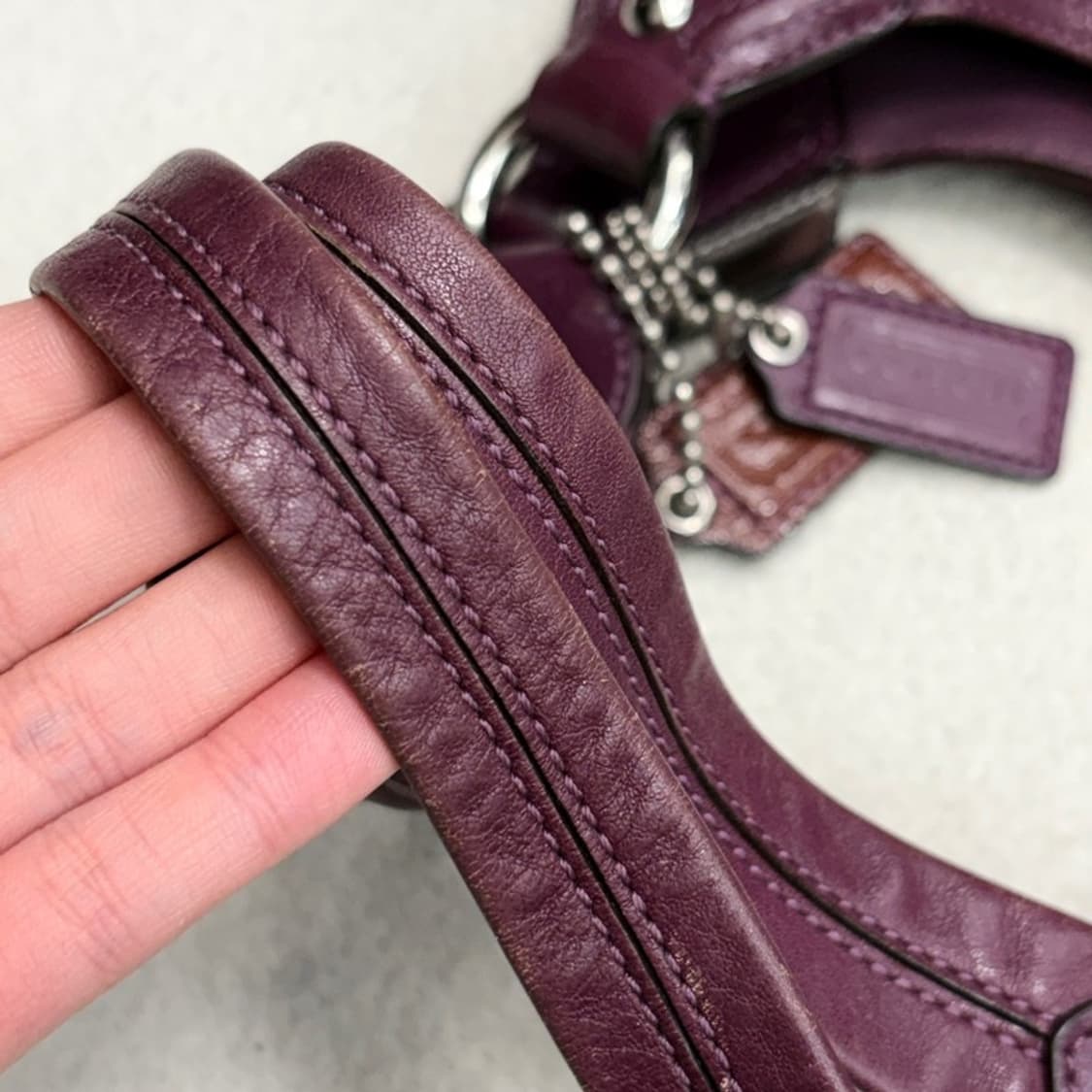 COACH 호보 매디스 메기 레더 숄더백 상품이미지3