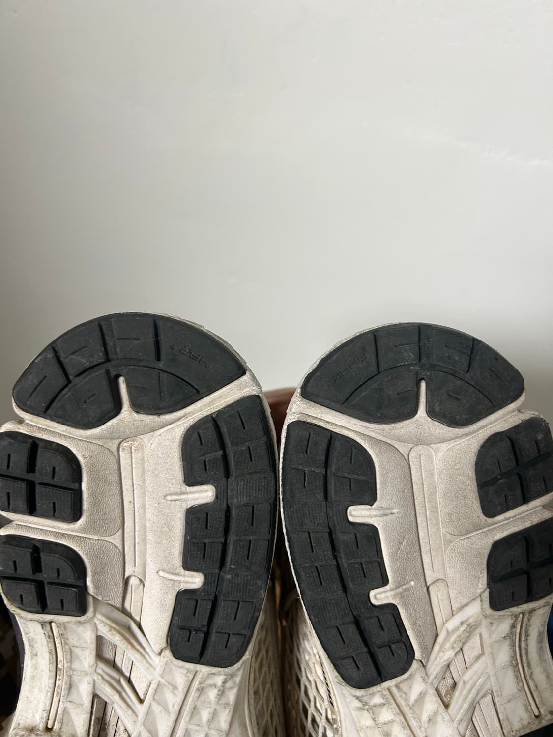 아식스 비비안웨스트우드 상품이미지3